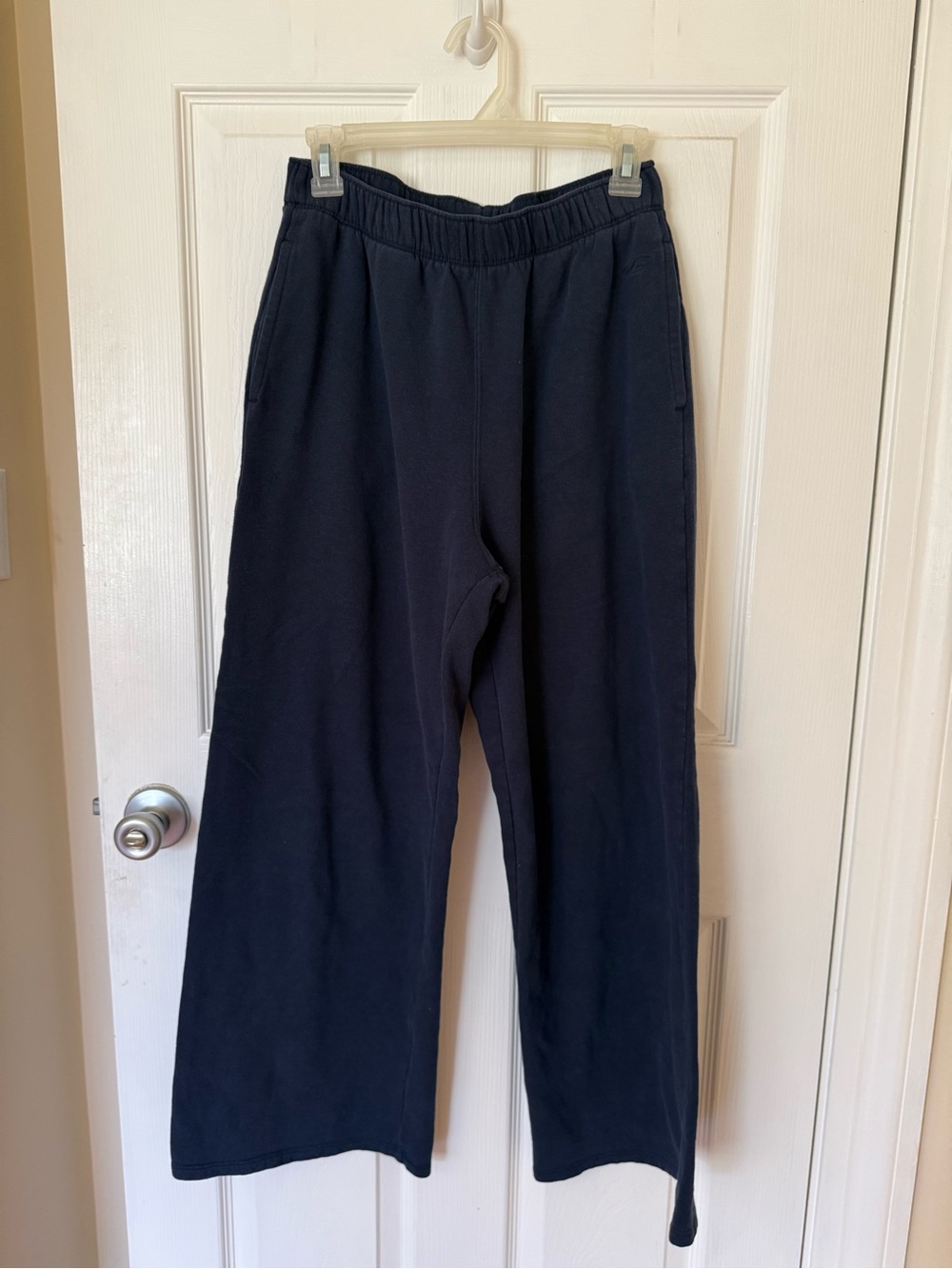 Hollister Navy Wide-Leg Pull-On Sweatpants
